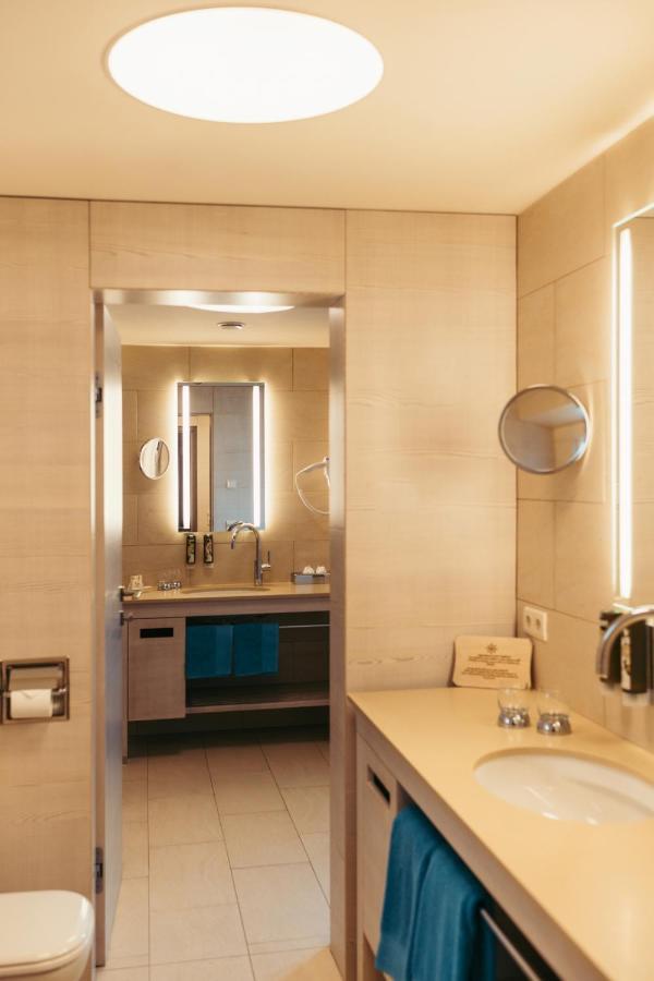 Strandhotel Am Вайсензее Екстериор снимка