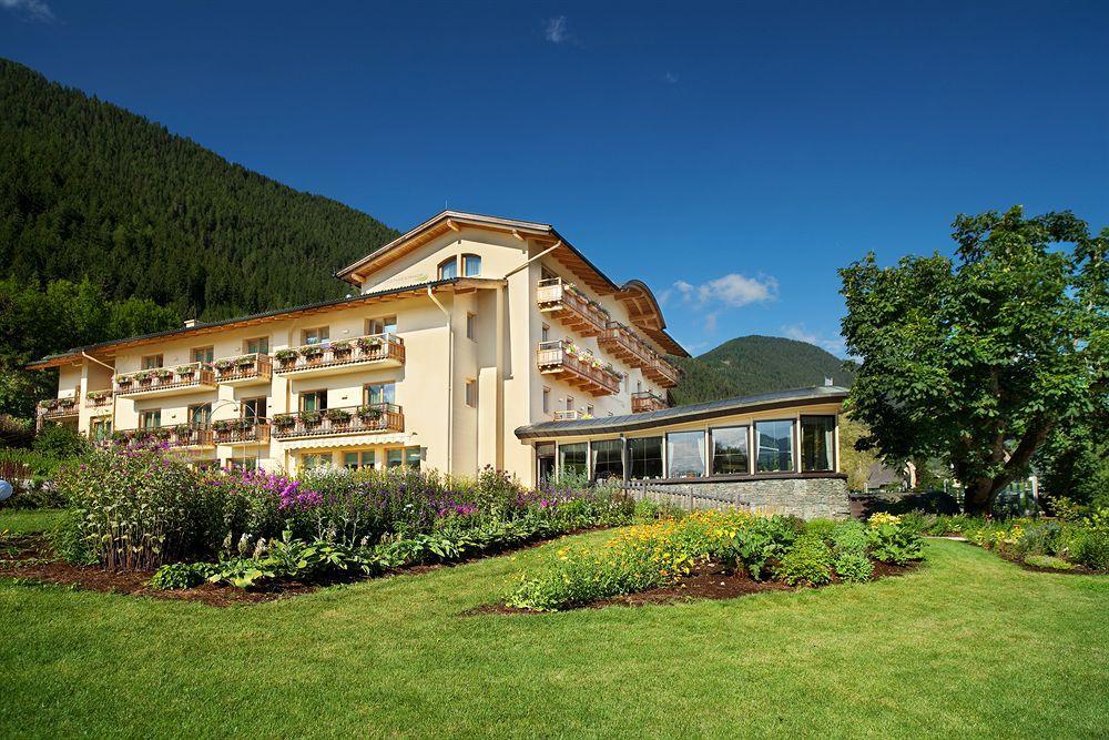 Strandhotel Am Вайсензее Екстериор снимка