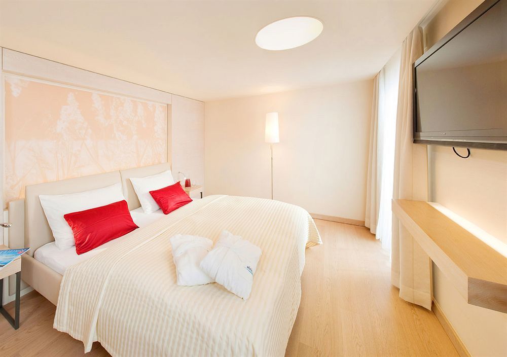Strandhotel Am Вайсензее Екстериор снимка